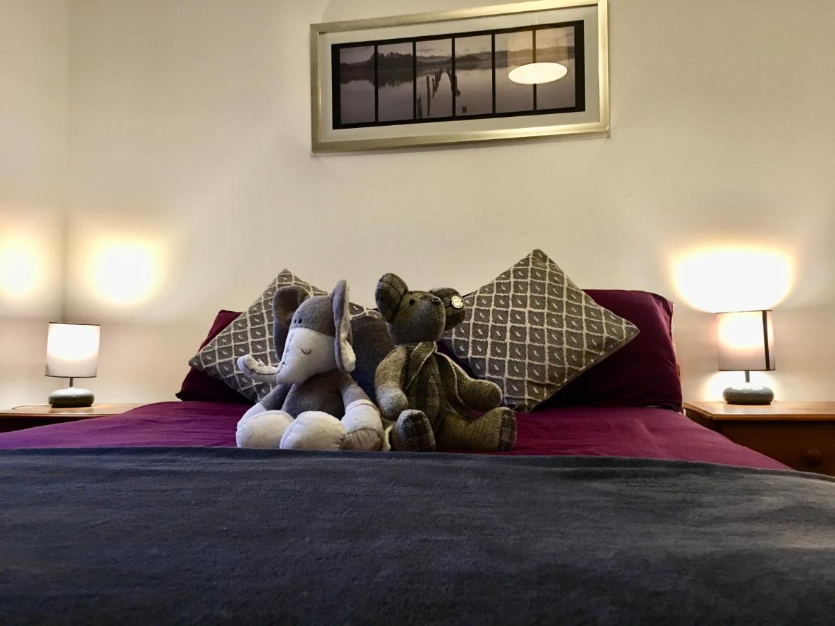 Central Spacious 2 Bedroom By Union Square Free Parking 애버딘 외부 사진